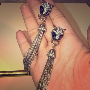 Tassels earrings with tiger head